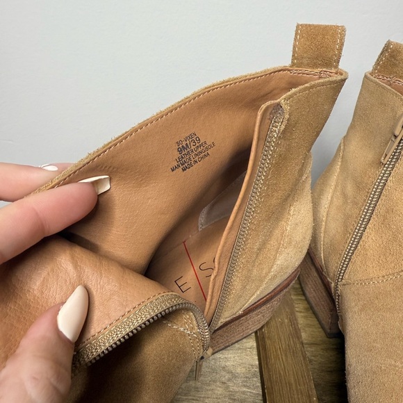 Sole Society Vixen Suede Bootie - Picture 10 of 10